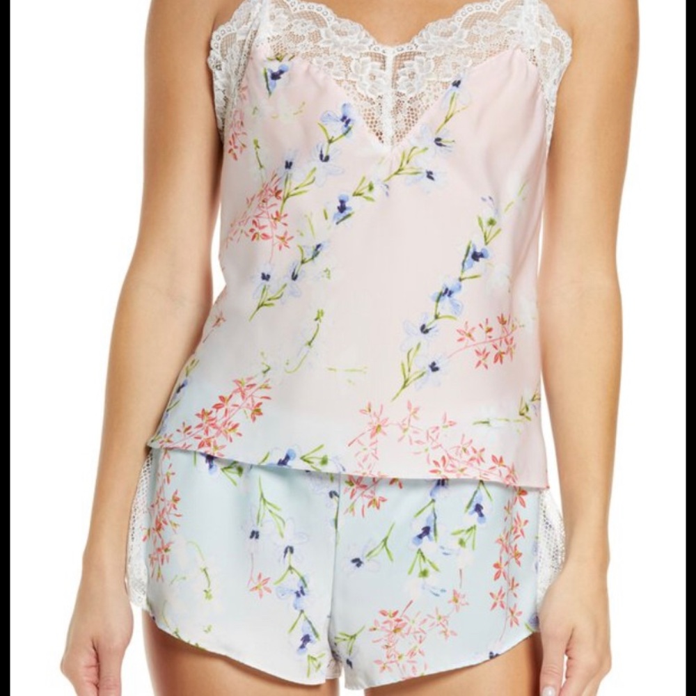 IN BLOOM BY JONQUIL size large
Women's Cami Short Pajamas NWT